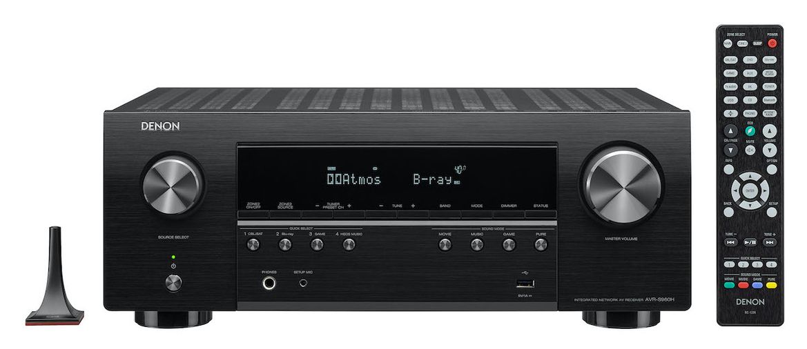 Abbildung Denon AVR-S960H mit Fernbedienung und Einmessmikrofon