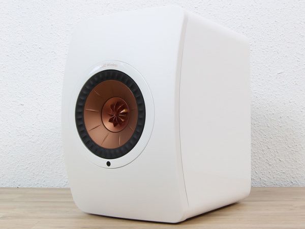 KEF LS50 Wireless in Weiß