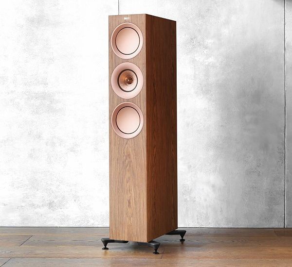 KEF R7 in der Edition „Europäische Walnuss“