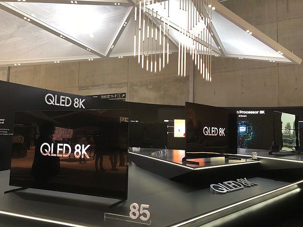 Erste marktreife 8K TVs in Deutschland: Samsung Q900