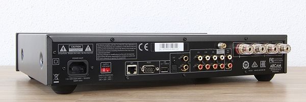 Rückseite des Vollverstärker Arcam SA-20