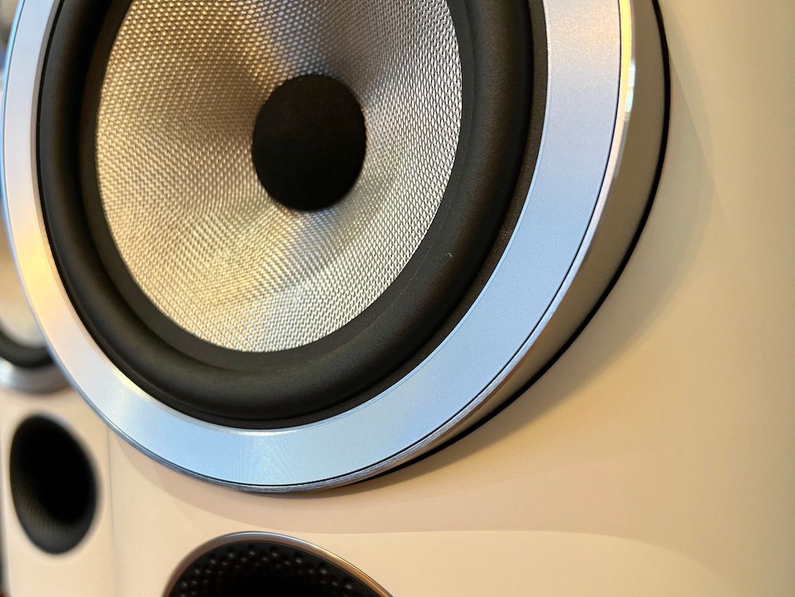 Bowers &amp; Wilkins 805 D4 - exzellente Verarbeitungsqualität