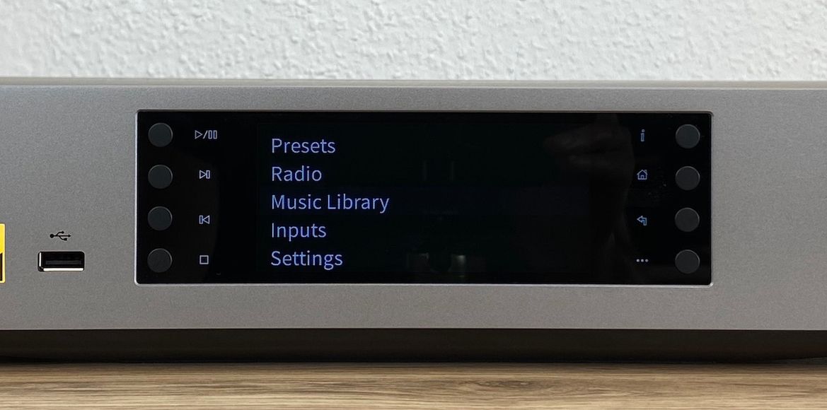 Cambridge Audio CX N v2 - Display