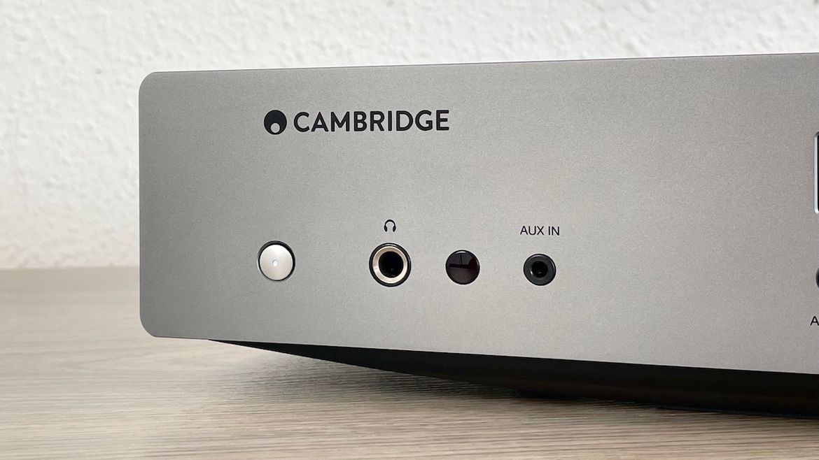 Cambridge Audio AX A35 - Front links