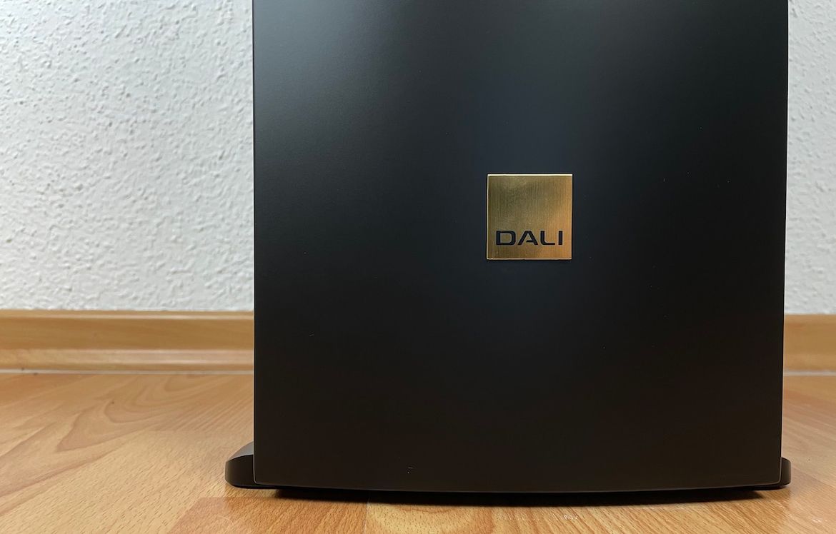 Dali Rubicon 6 Black Edition - Logo