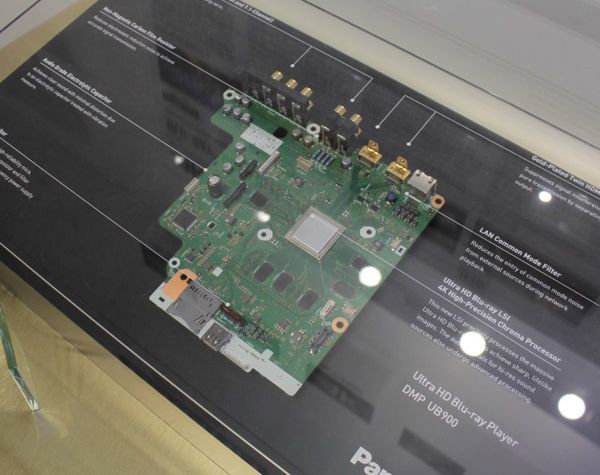 Panasonic DMP-UB900 Mainboard